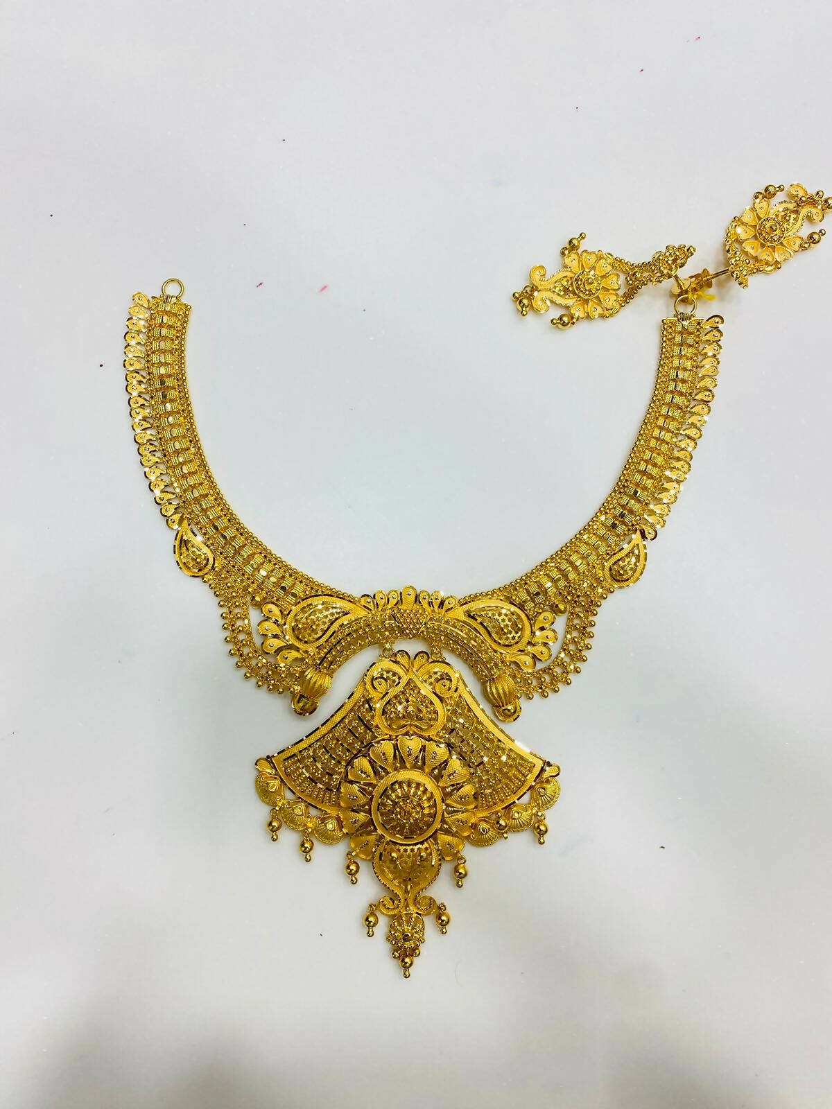 Gold Necklace Sarafa Bazar India