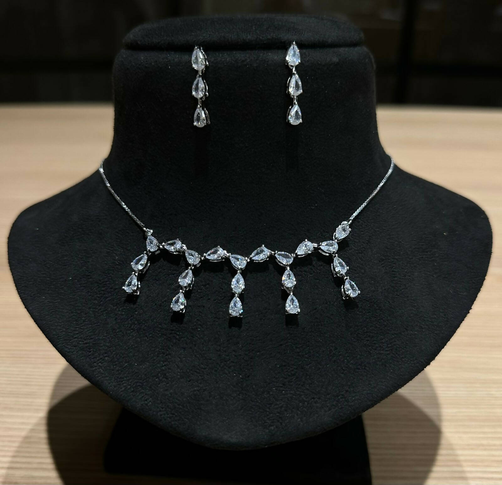 925 Silver Solitaire Short Necklace Sets Sarafa Bazar India