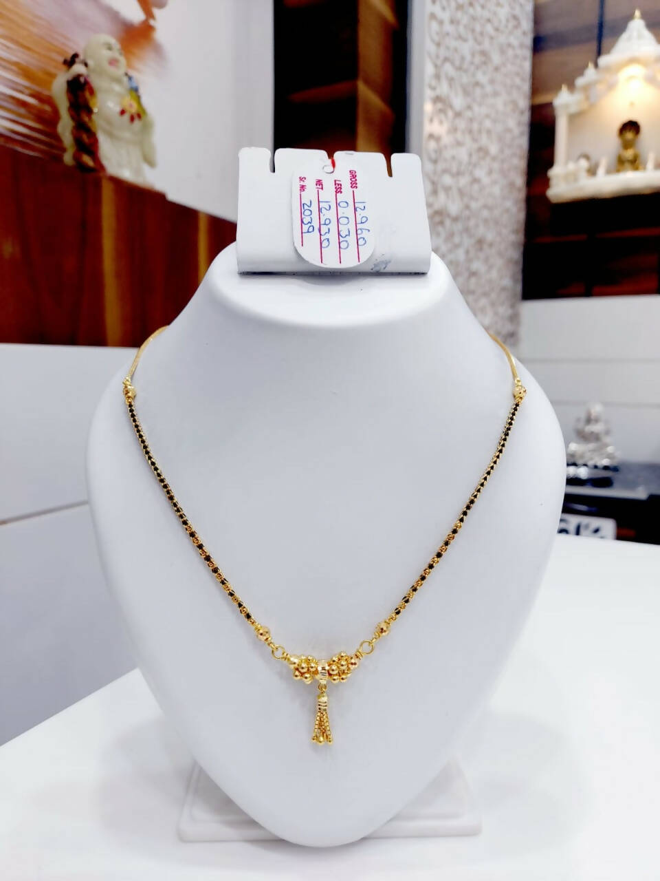 Gold Mangalsutra Sarafa Bazar India