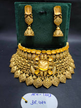 Chocker Sarafa Bazar India