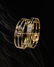 Bangles Sarafa Bazar India