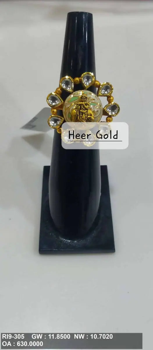 Antique Ladies Ring Sarafa Bazar India