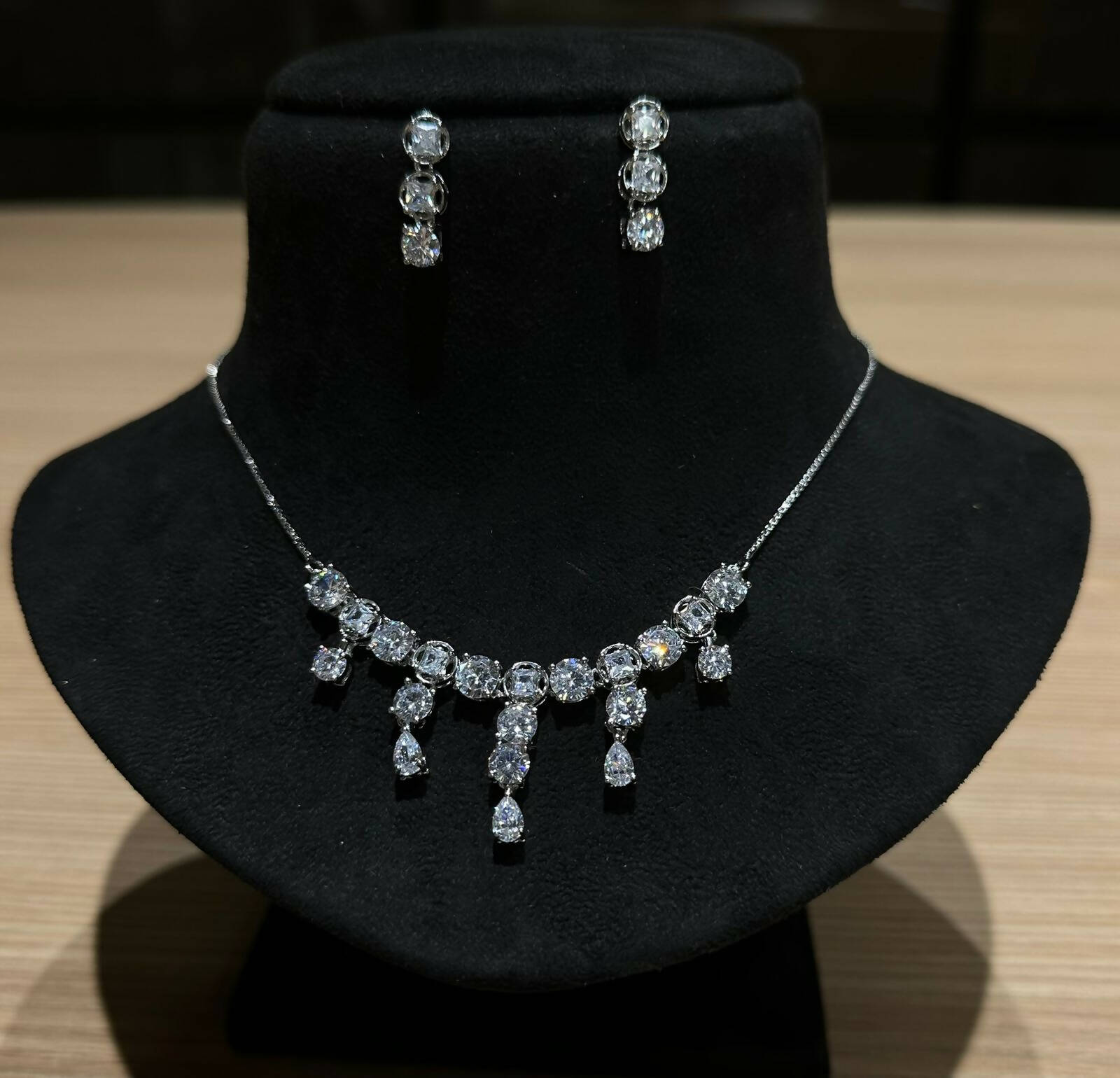 925 Silver Solitaire Short Necklace Sets Sarafa Bazar India