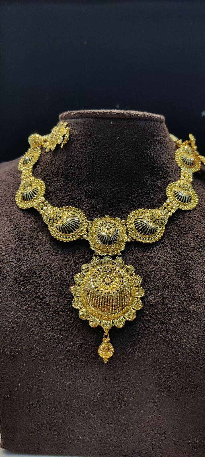 Gold Necklace Sarafa Bazar India