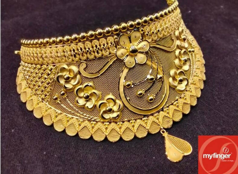 Gold Choker Sarafa Bazar India