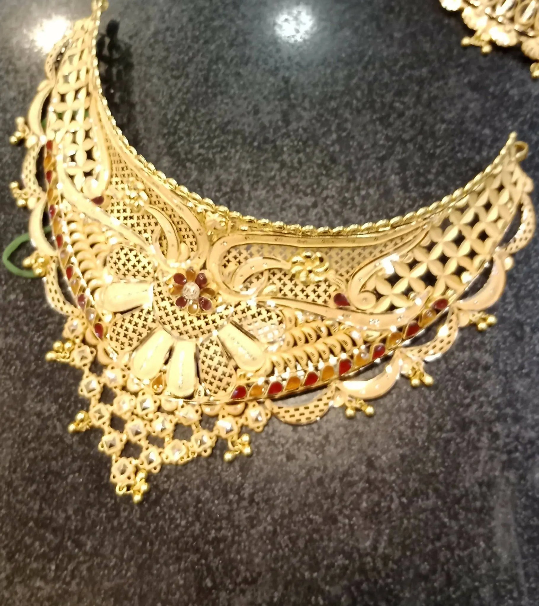 Gold Choker Sarafa Bazar India