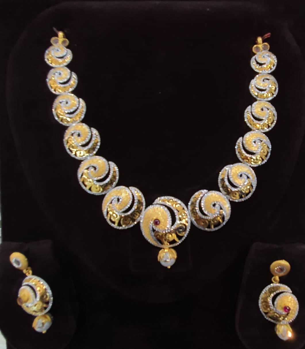 Plain Gold Bombay Necklace - Saharanpur Sarafa Bazar