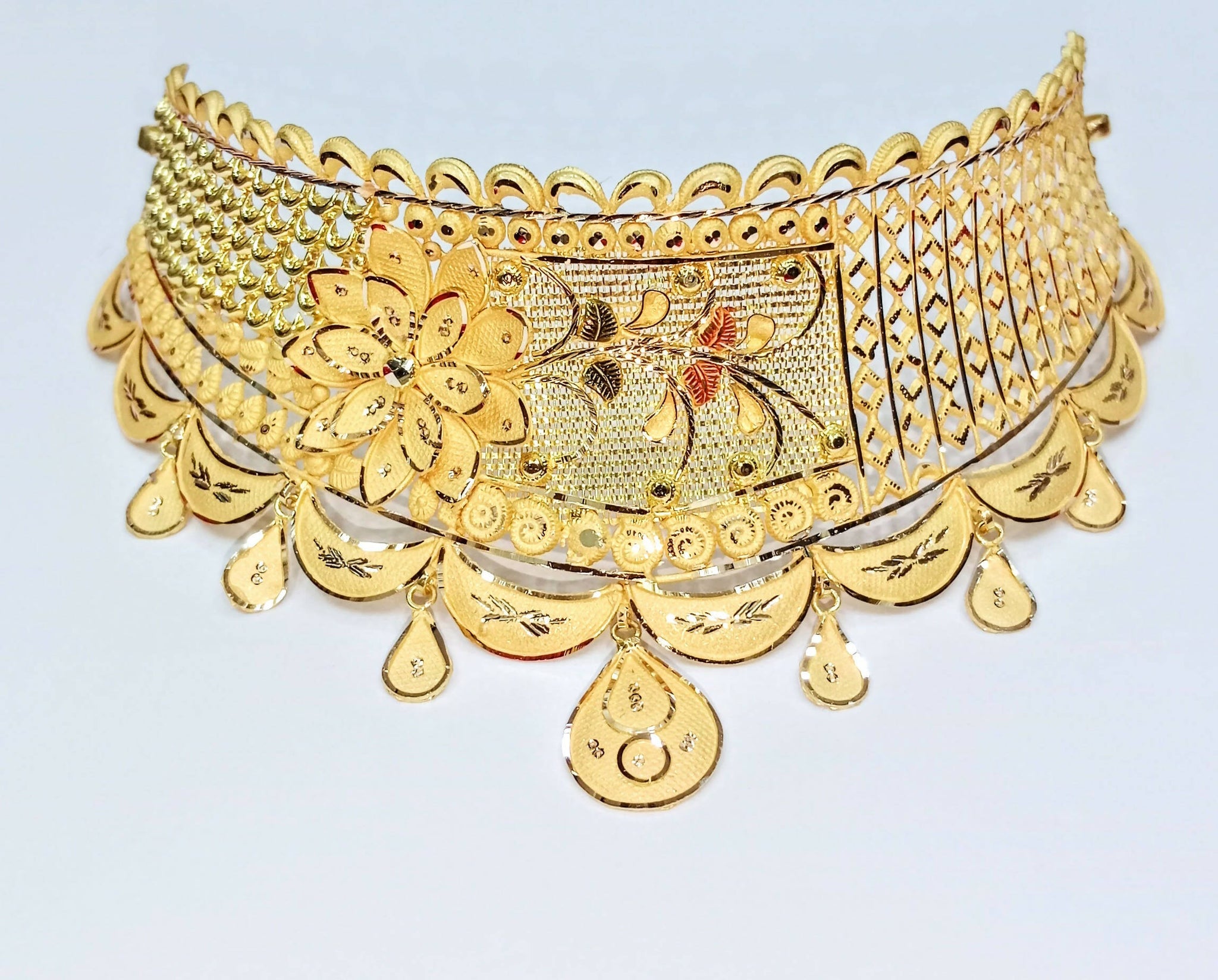 Gold Choker Sarafa Bazar India