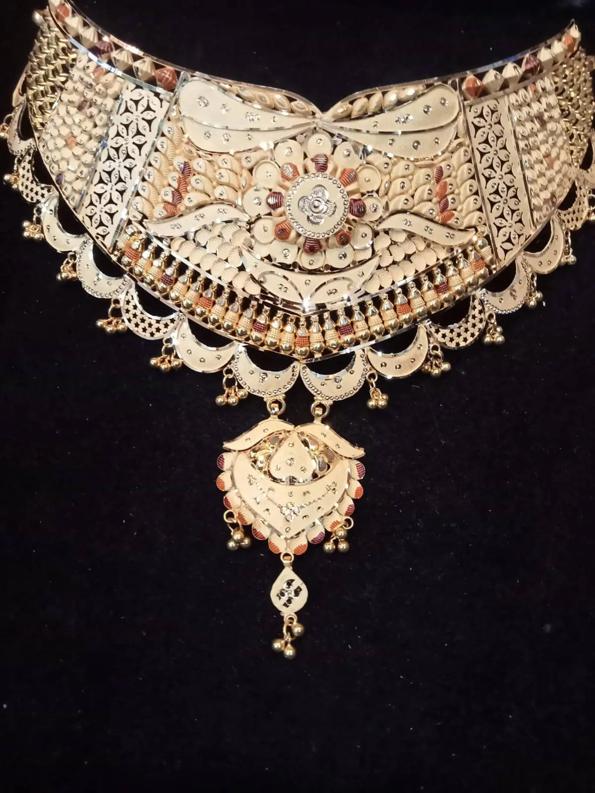 Gold Choker Sarafa Bazar