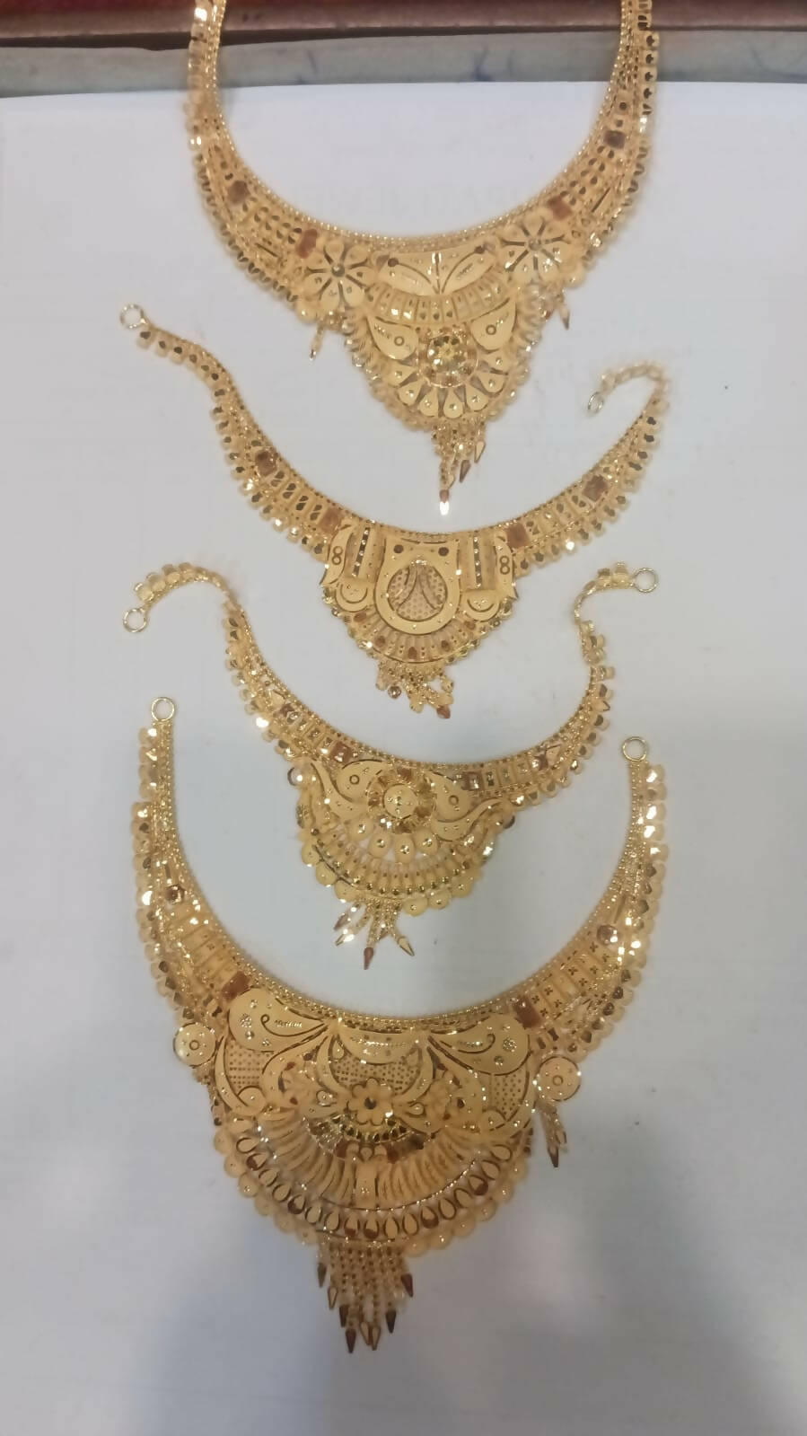 Gold Necklace Sarafa Bazar India