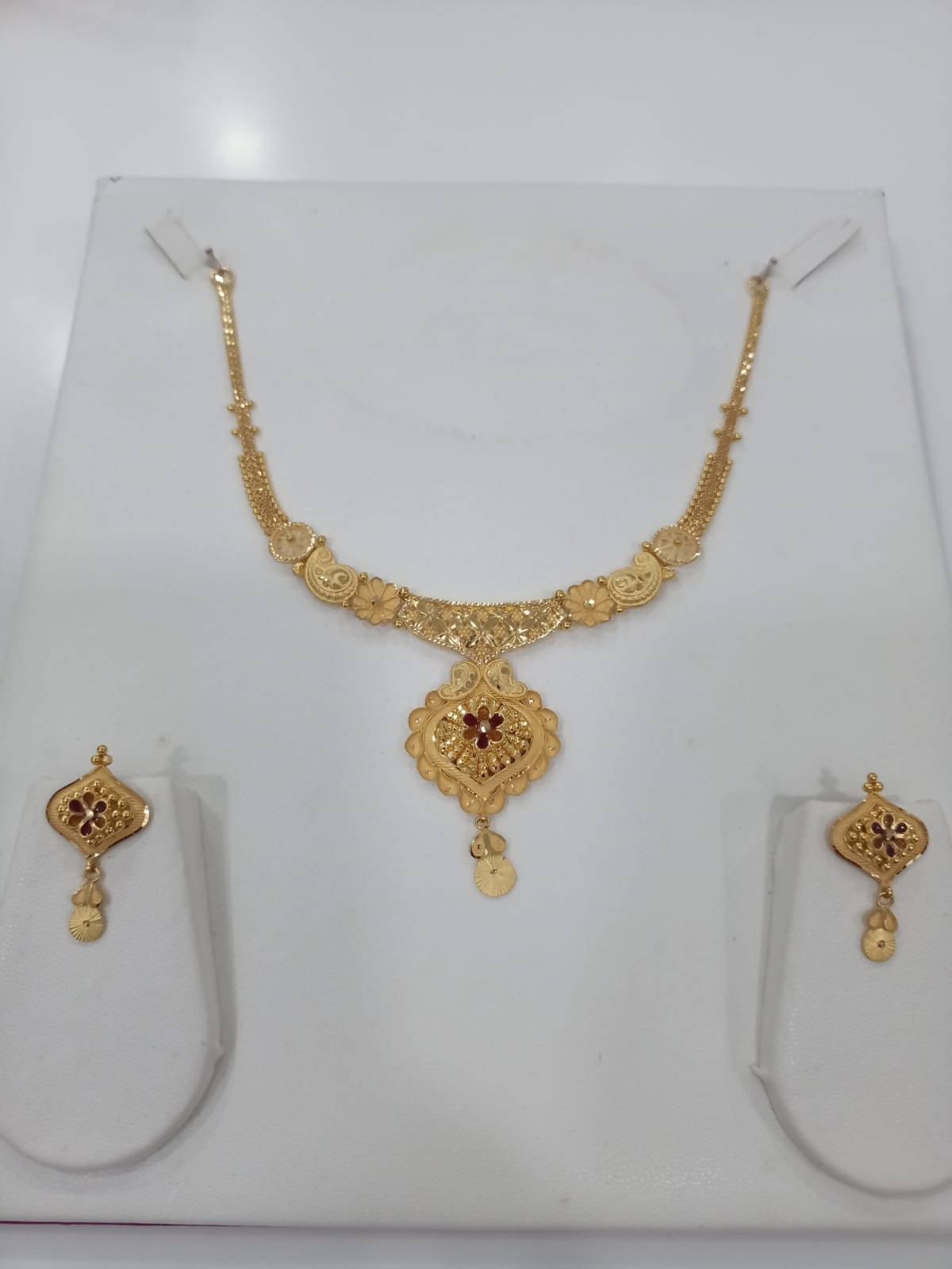 Gold Necklace Sarafa Bazar India