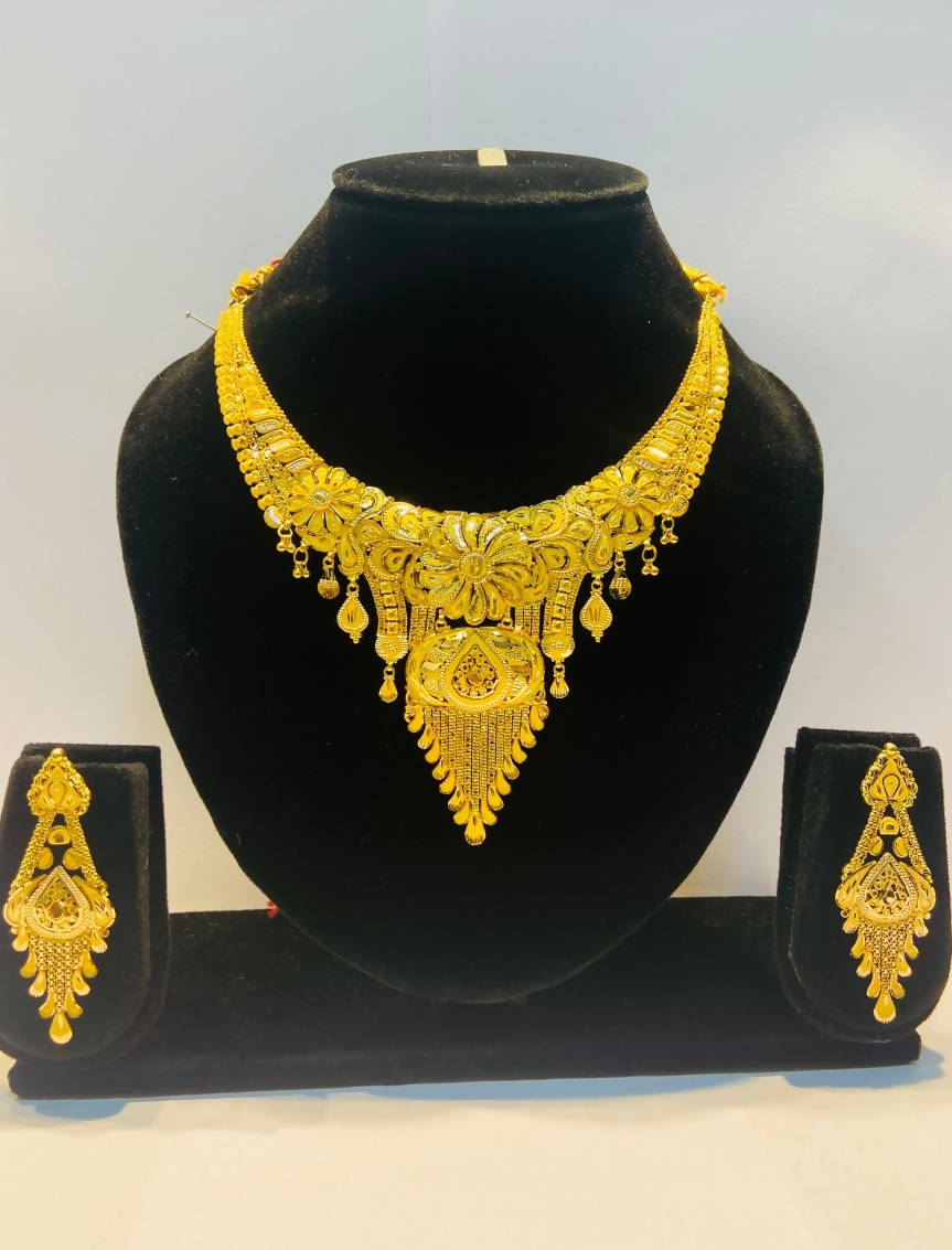 Gold Necklace Sarafa Bazar India