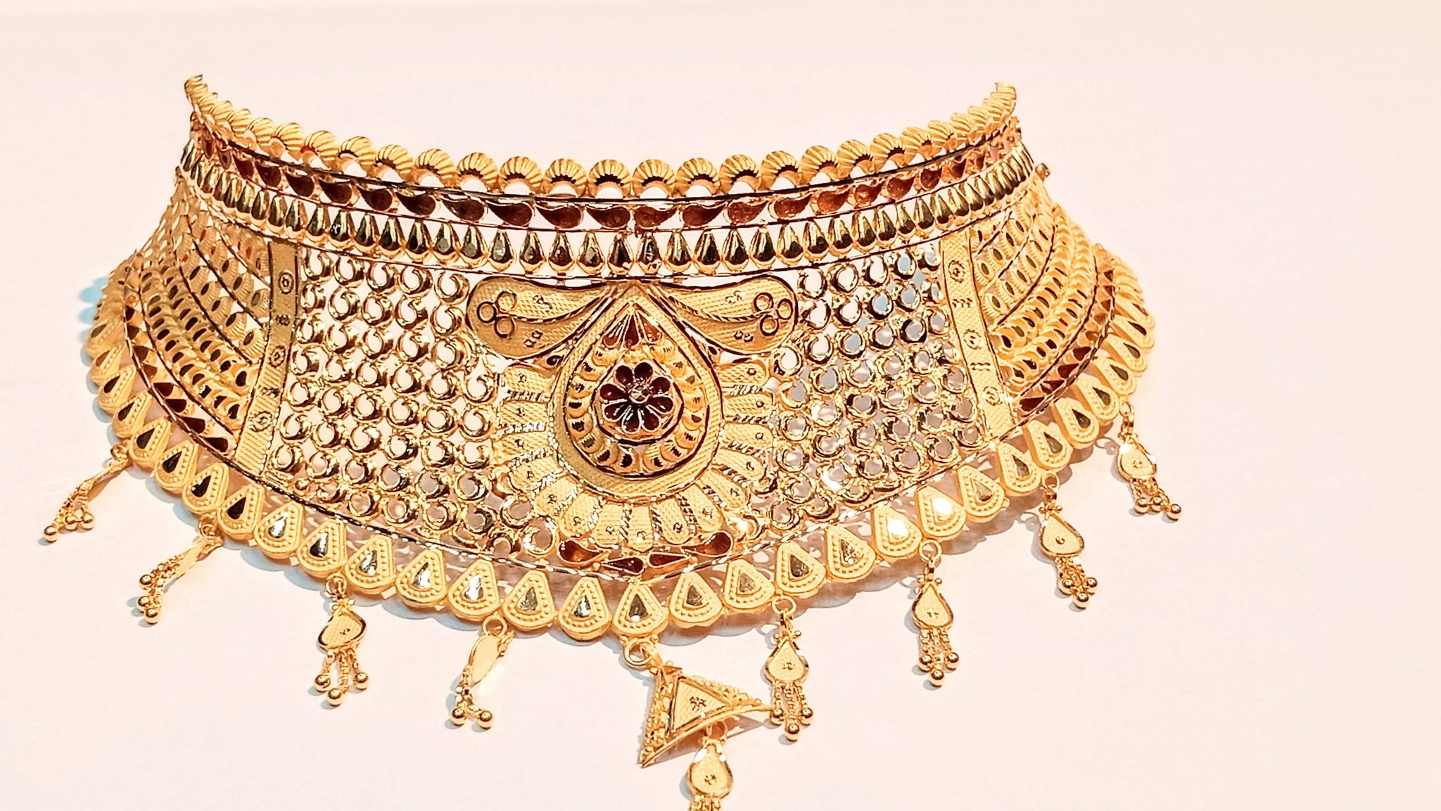 Gold Choker Sarafa Bazar India