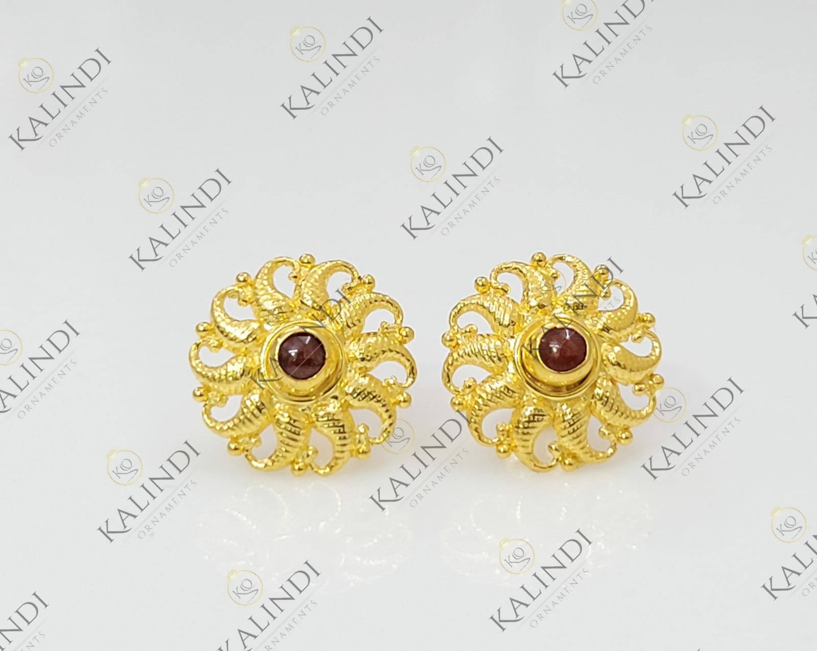 Light Weight Gold Stone Earring