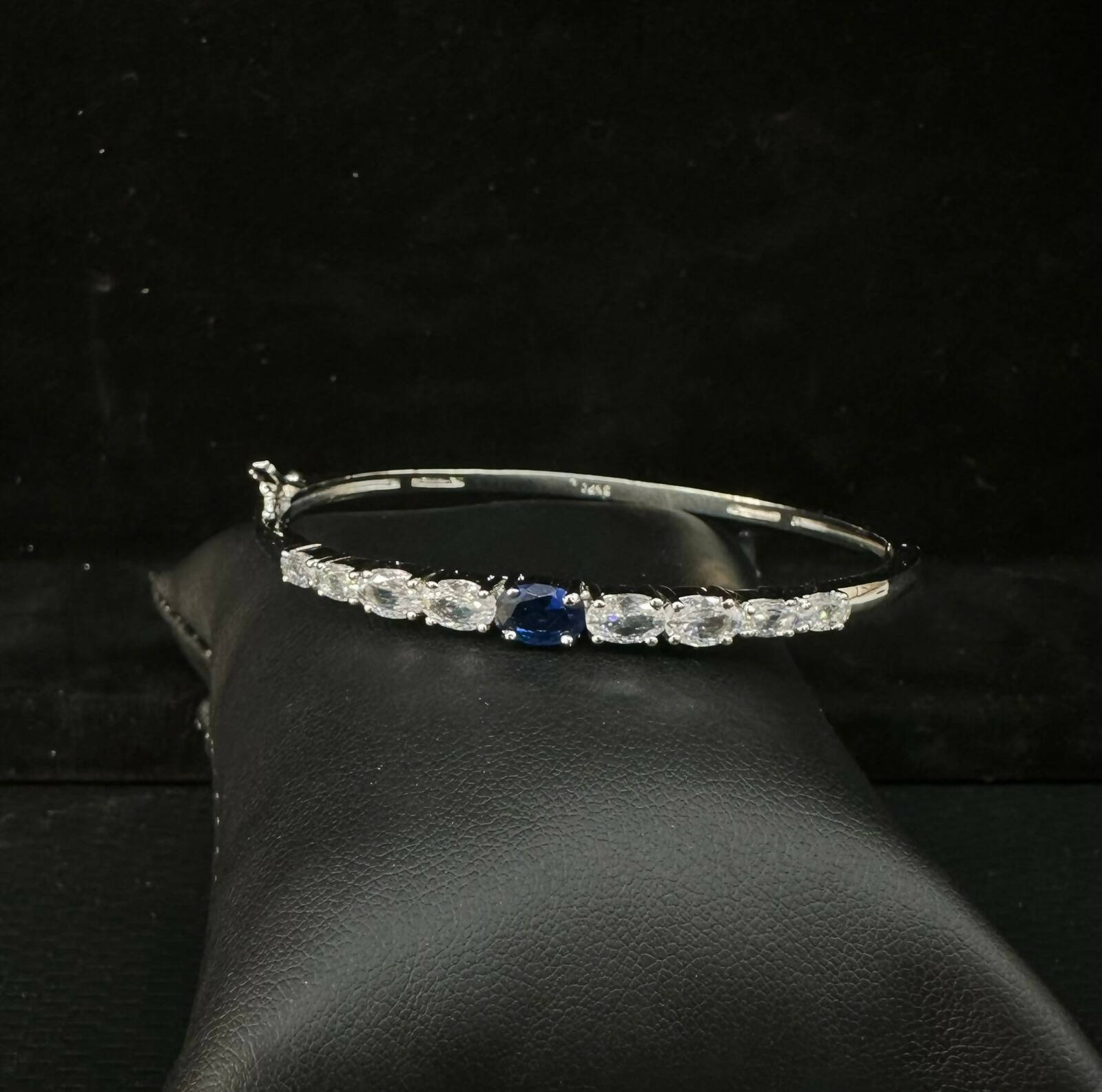 925 Silver Solitaire Bracelet Sarafa Bazar India