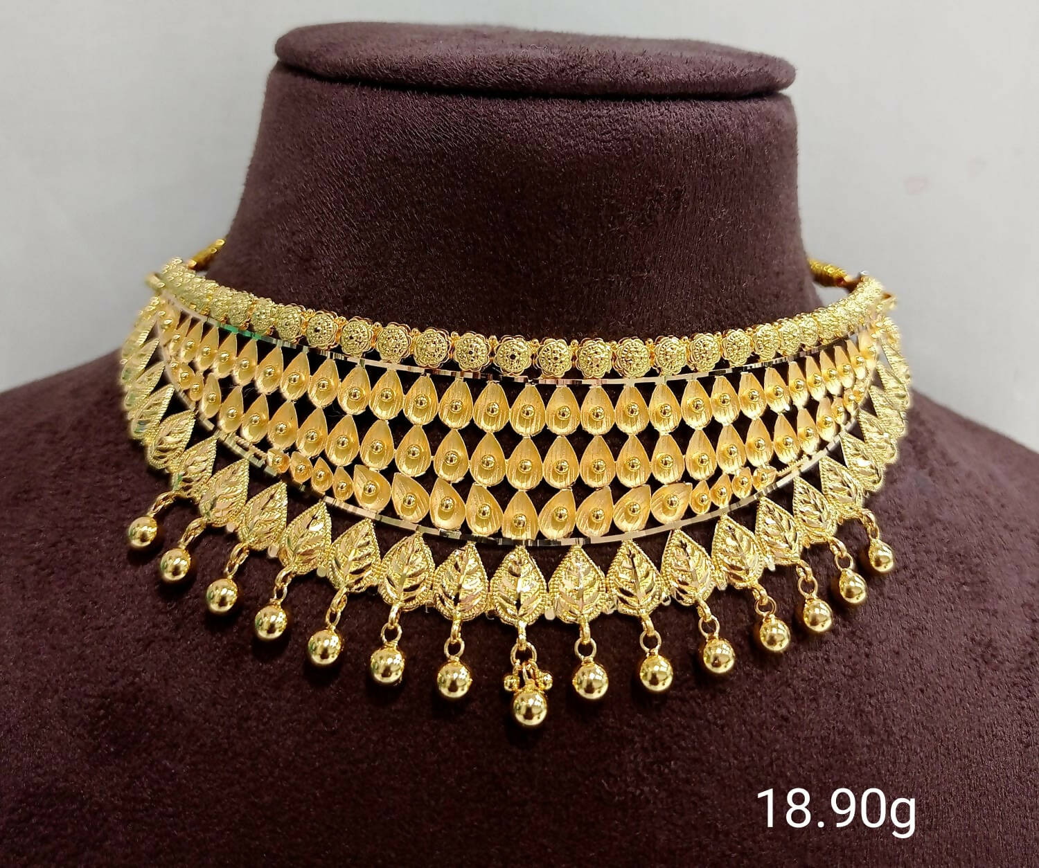 Gold Choker Sarafa Bazar India