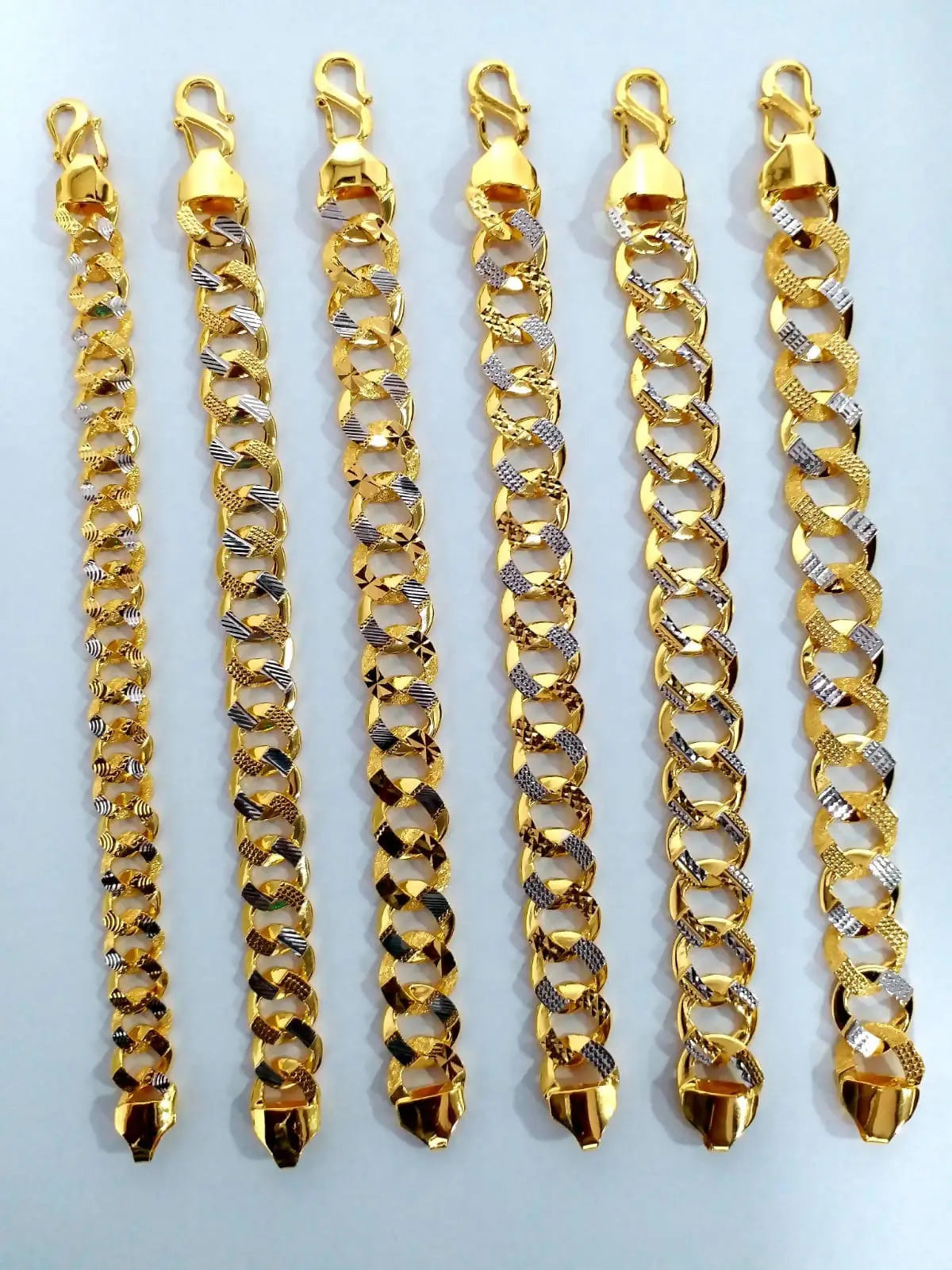 GOLD GENTS BRACELET Sarafa Bazar India