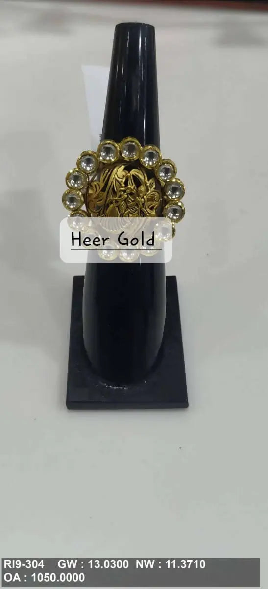 Antique Ladies Ring Sarafa Bazar India