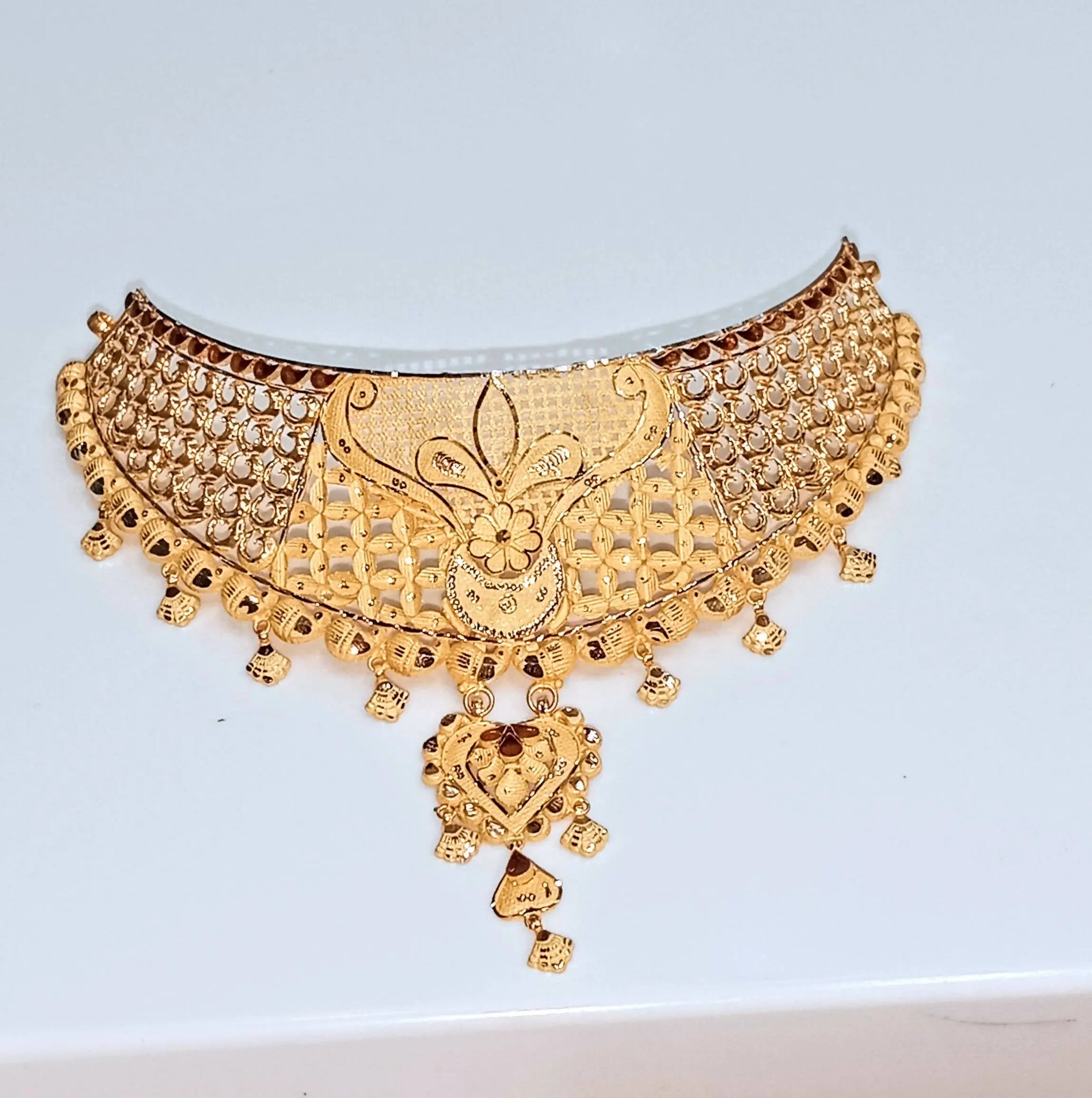 Gold Choker Sarafa Bazar India