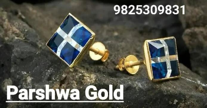 Gold tops Sarafa Bazar India