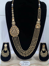 Antique temple toda Sarafa Bazar India