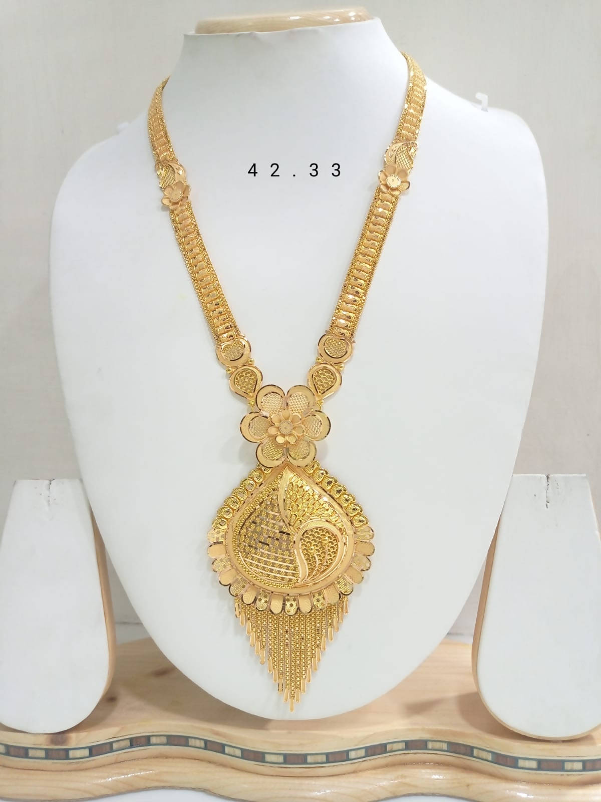 Gold Long Set Sarafa Bazar India