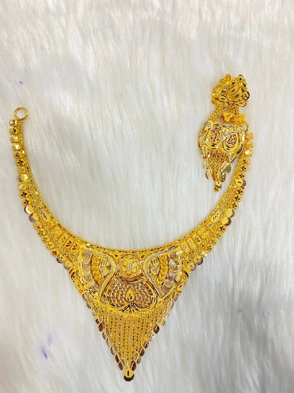 Gold Necklace Sarafa Bazar India