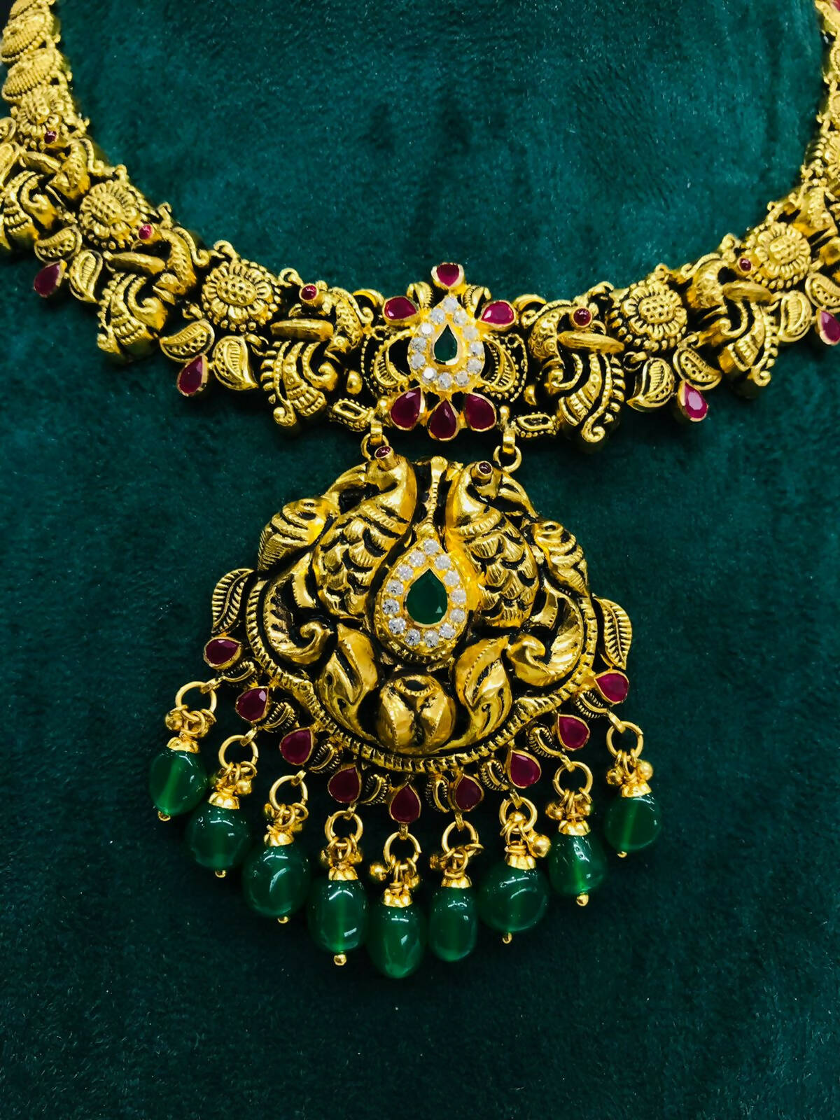 Temple Gold Necklace Sarafa Bazar India