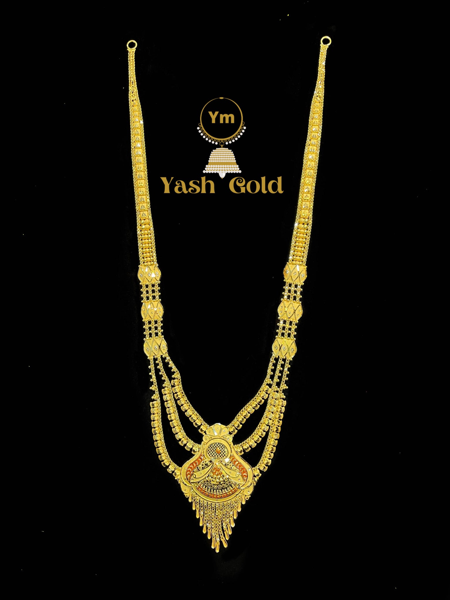 Gold necklace Sarafa Bazar India