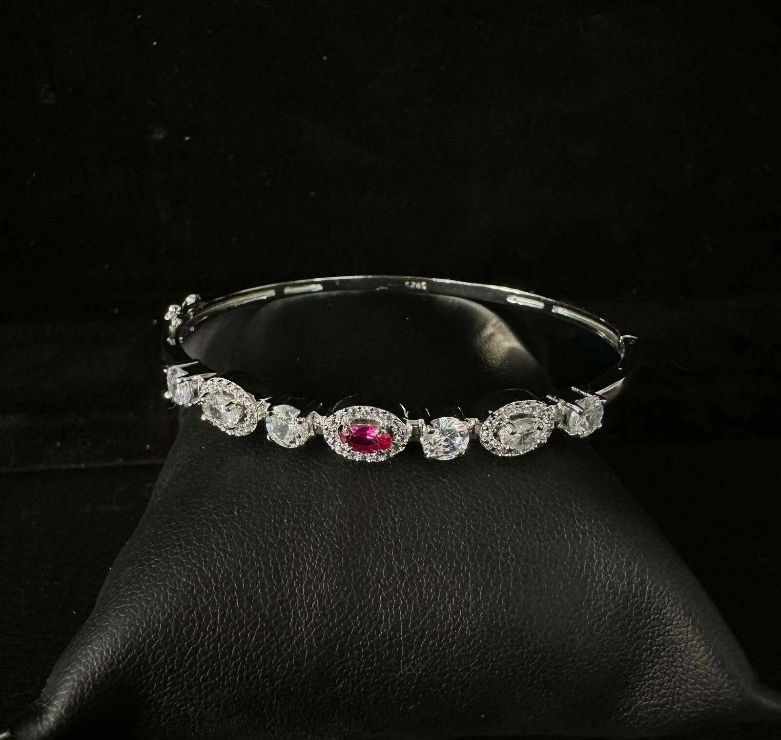 925 Silver Solitaire Bracelet Sarafa Bazar India