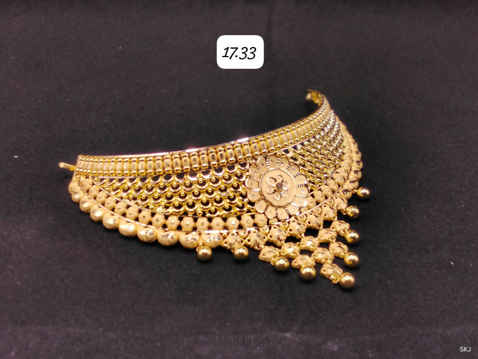 Gold Choker Sarafa Bazar India