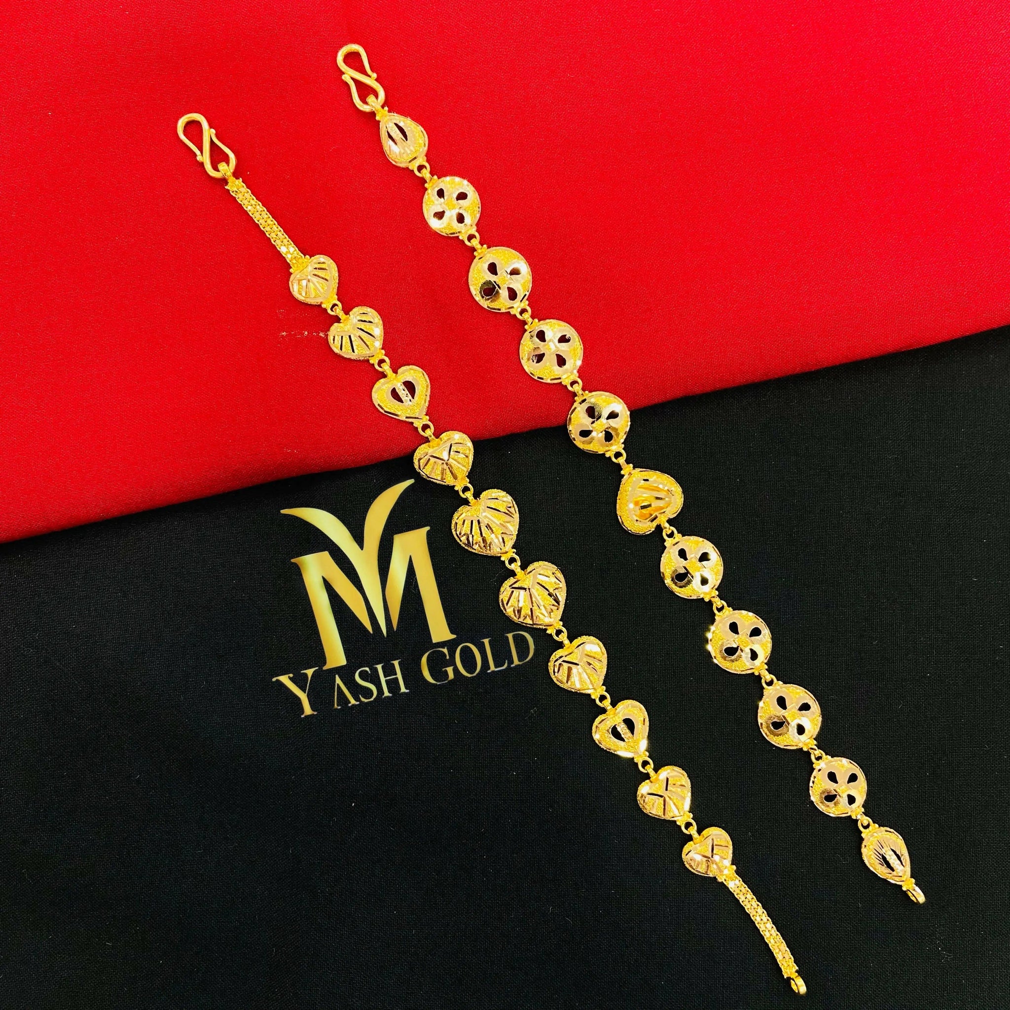 Gold bracelet Sarafa Bazar India