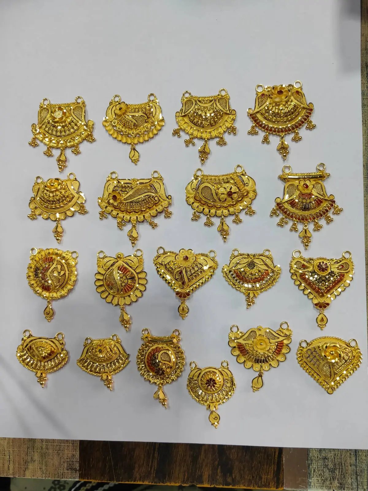 Mangalsutra Pendant Sarafa Bazar India