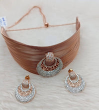18KT NECKLACE SET Sarafa Bazar