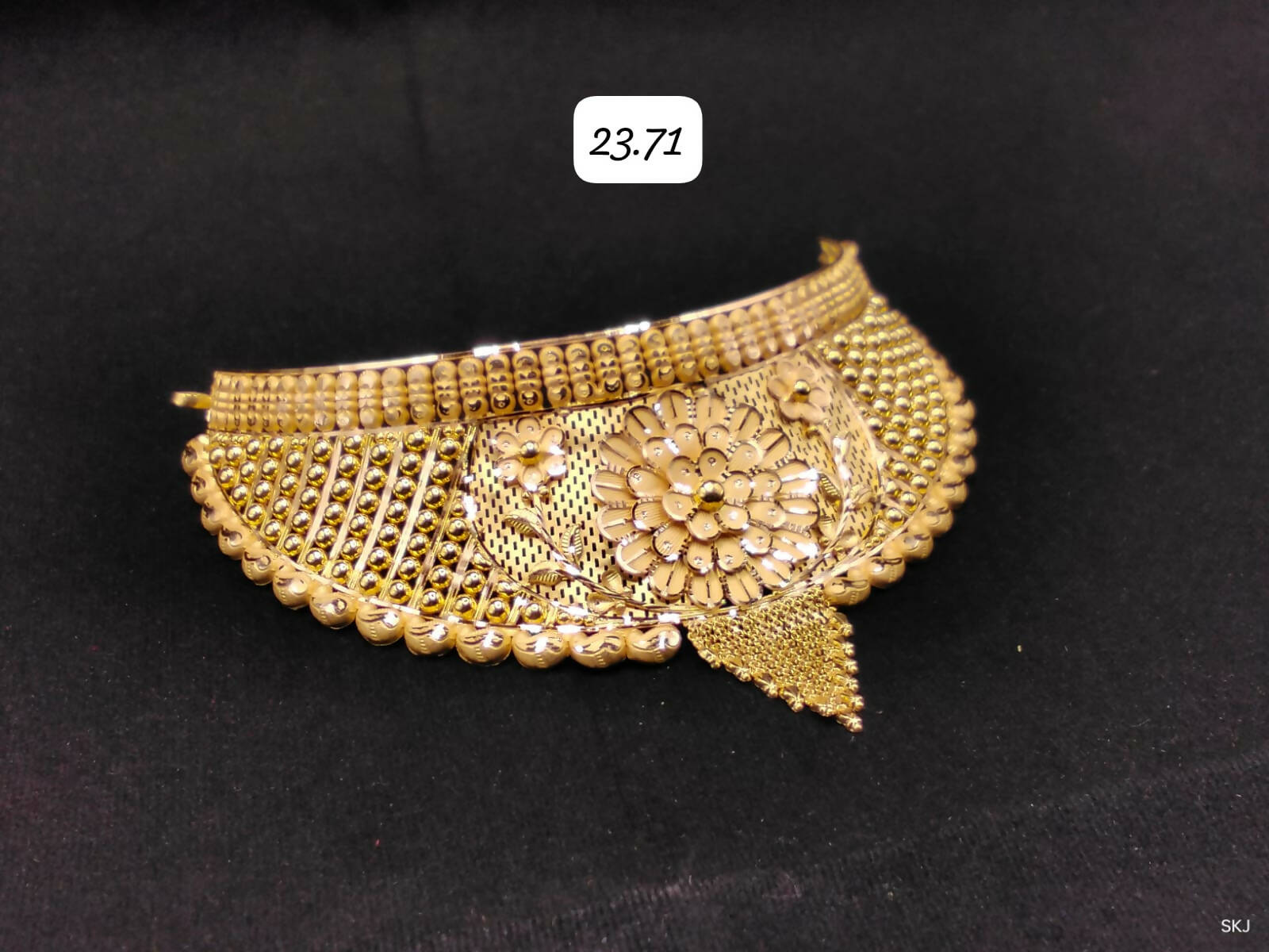 Gold Choker Sarafa Bazar India