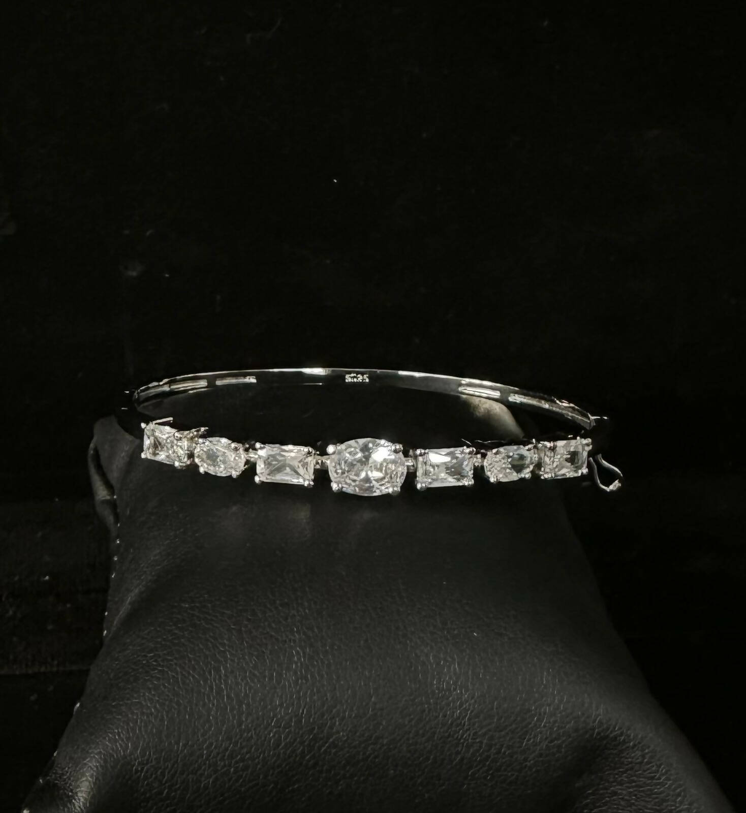 925 Silver Solitaire Bracelet Sarafa Bazar India