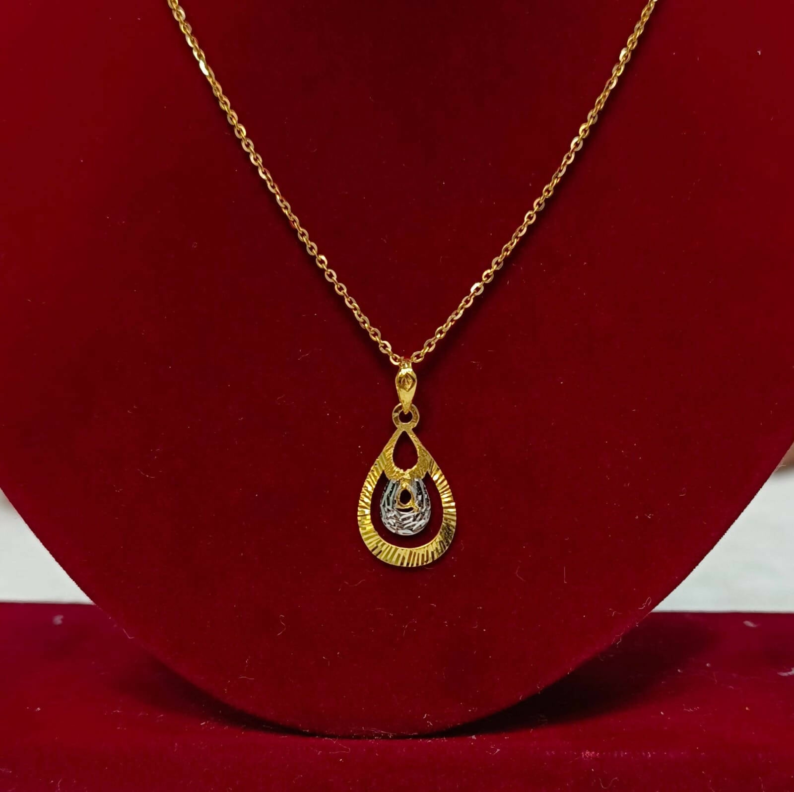 Turkish Italian Gold Pendant 1 Sarafa Bazar India