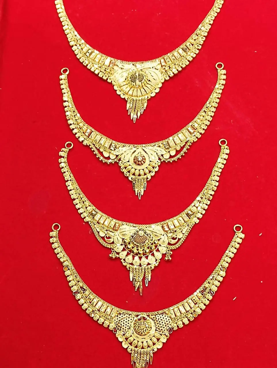 Gold Necklace Sarafa Bazar India