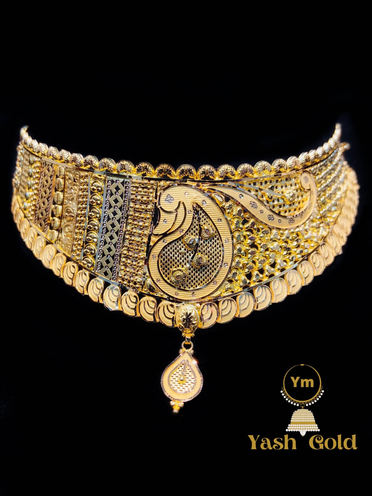 Gold choker Sarafa Bazar India