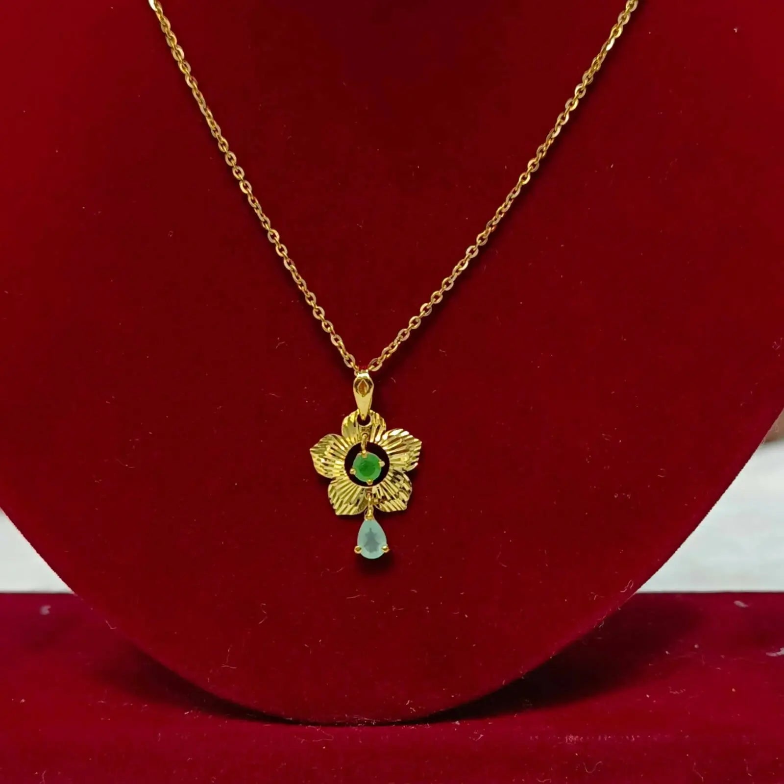 Turkish Italian Gold Pendant Sarafa Bazar India