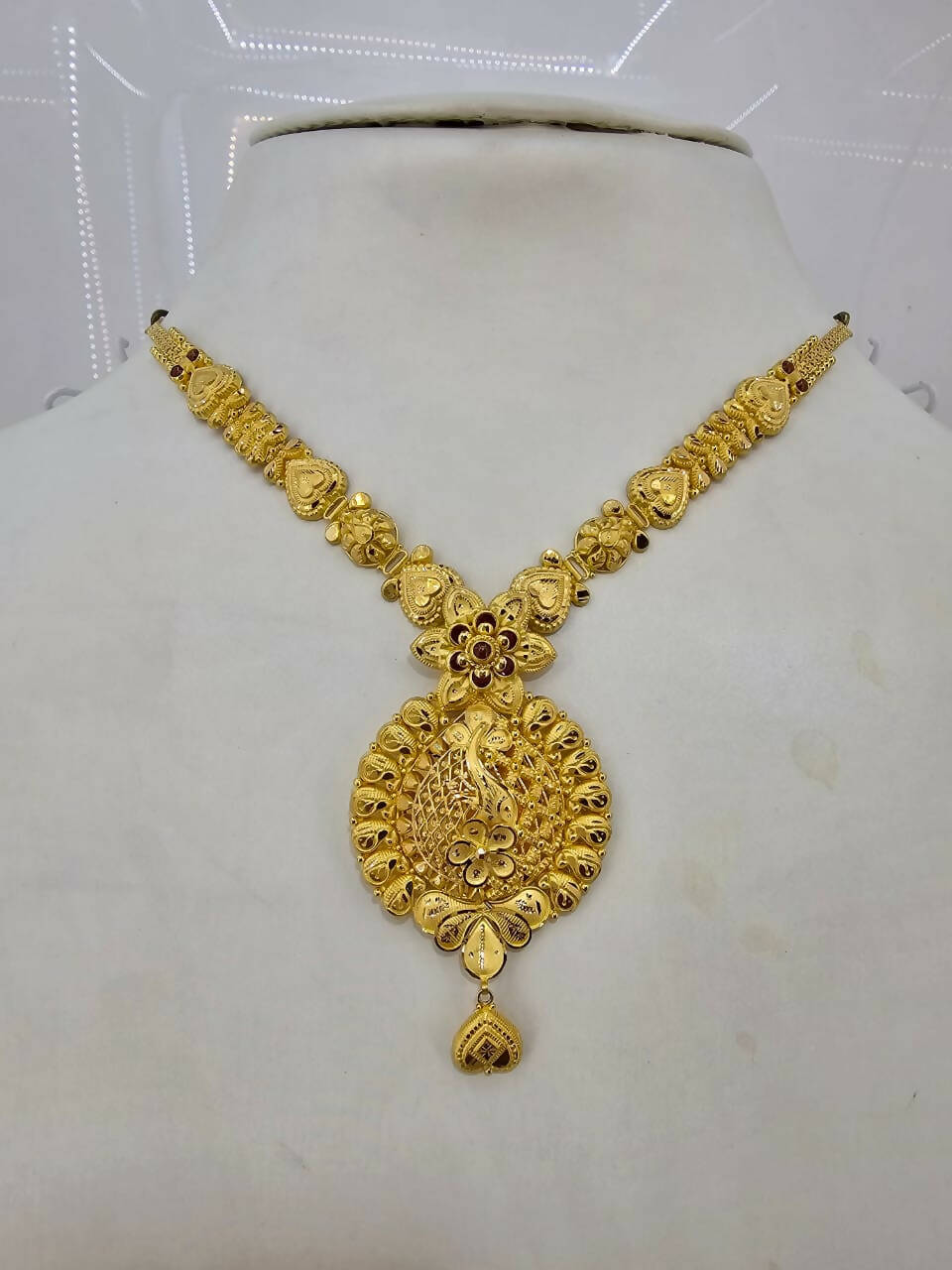 Gold Necklace Sarafa Bazar India