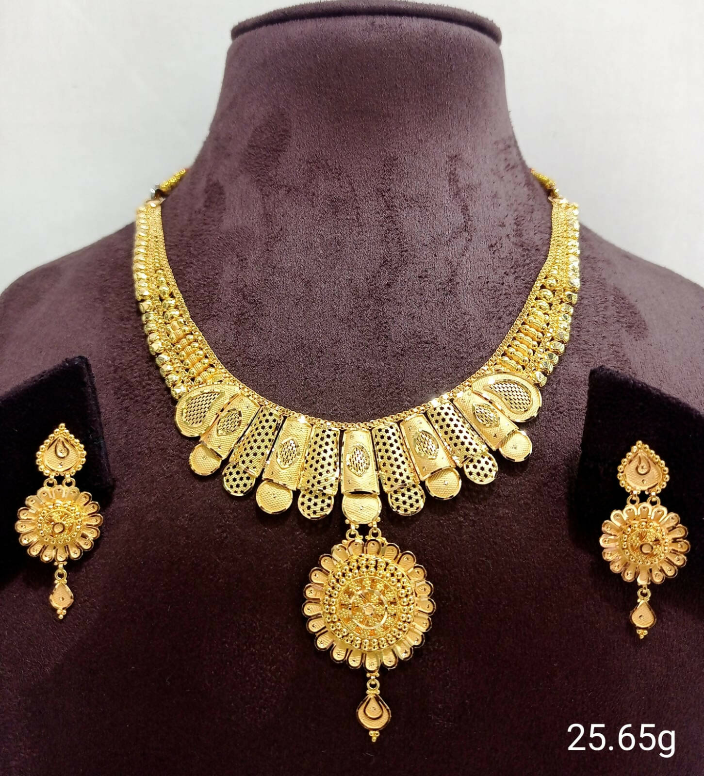 Gold Necklace Sarafa Bazar India