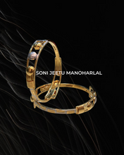 Bangles Sarafa Bazar India