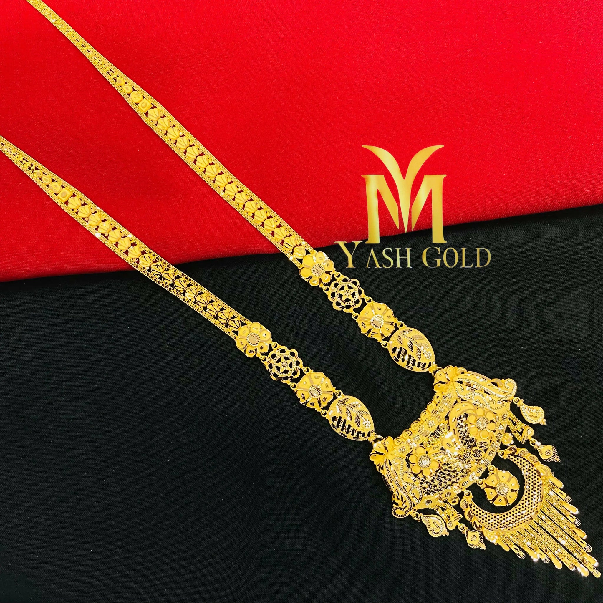 Gold long necklace Sarafa Bazar India