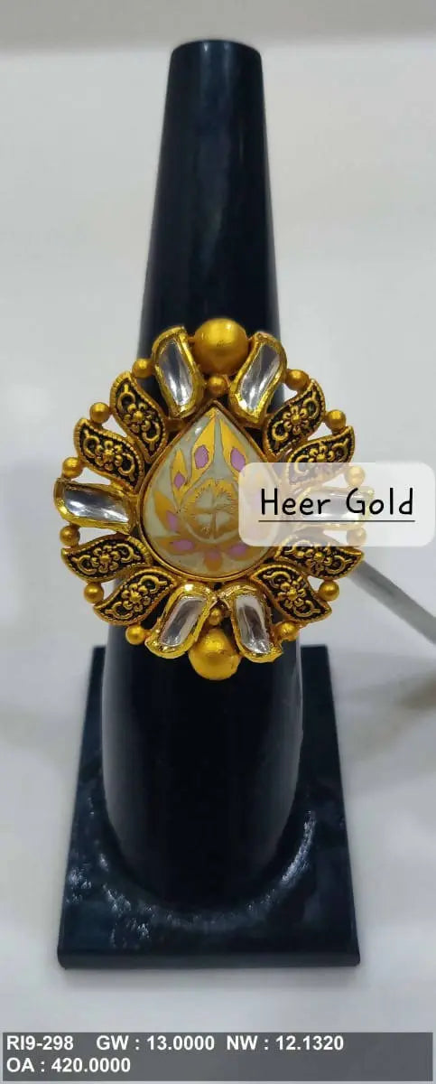 Antique Ladies Ring Sarafa Bazar India