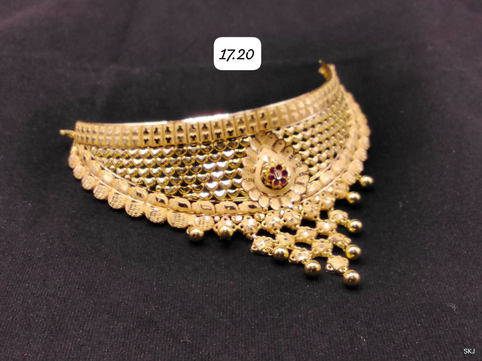 Gold Choker Sarafa Bazar India