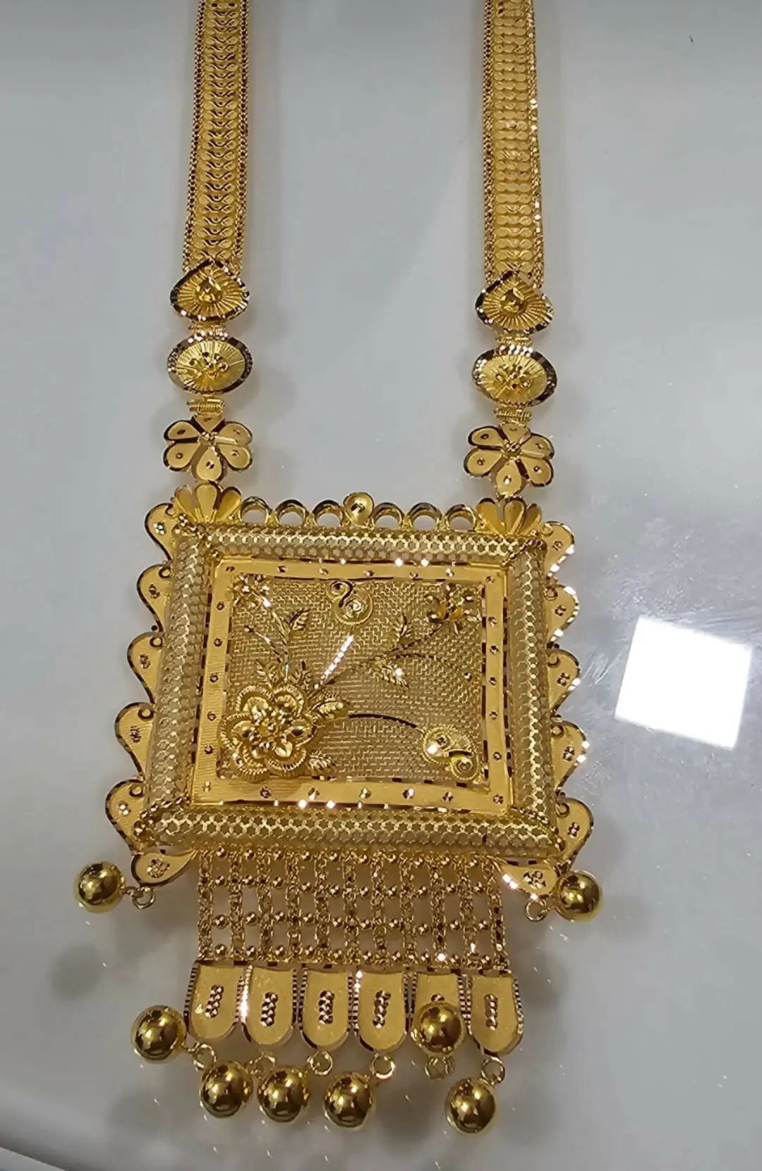 Gold Long Set Sarafa Bazar India