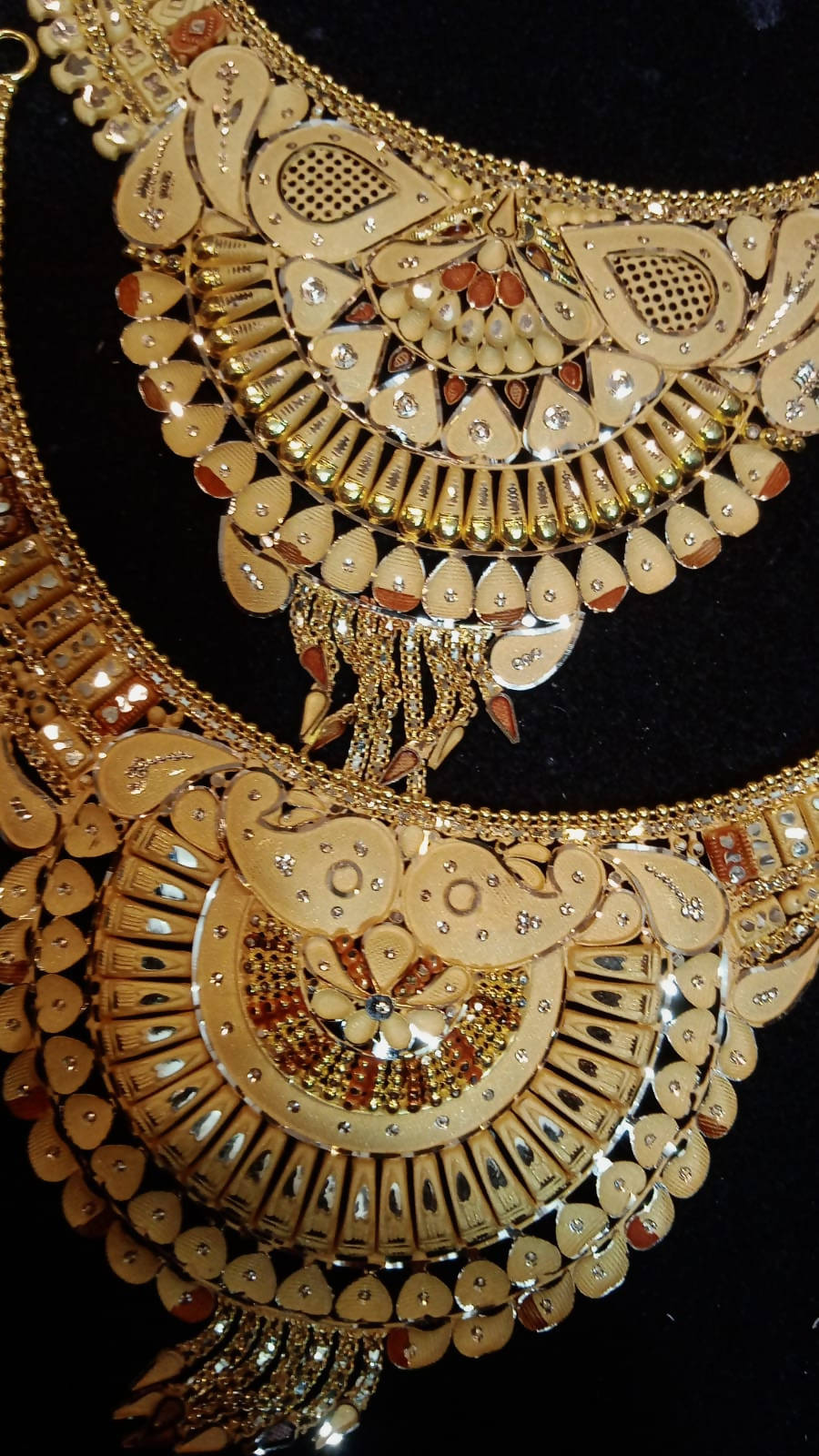 Gold Necklace Sarafa Bazar India