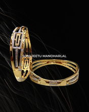 Bangles Sarafa Bazar India