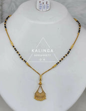 Gold Mangalsutra Sarafa Bazar India